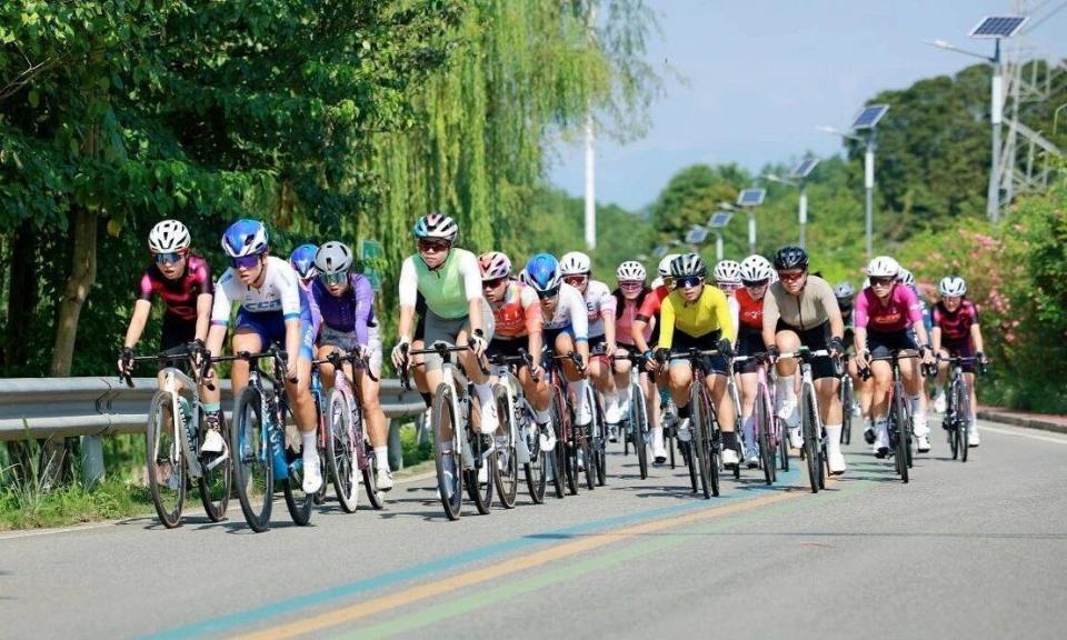 年发展, 比赛设全地