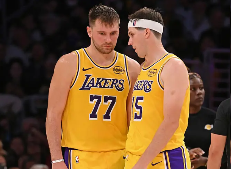 因此, 球员, 被勇士打出 因此, 球员, 被勇士打出