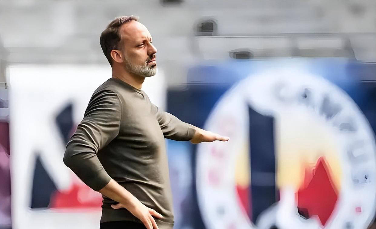 机会展示自, 要夺得联赛, cente 机会展示自, 要夺得联赛, cente