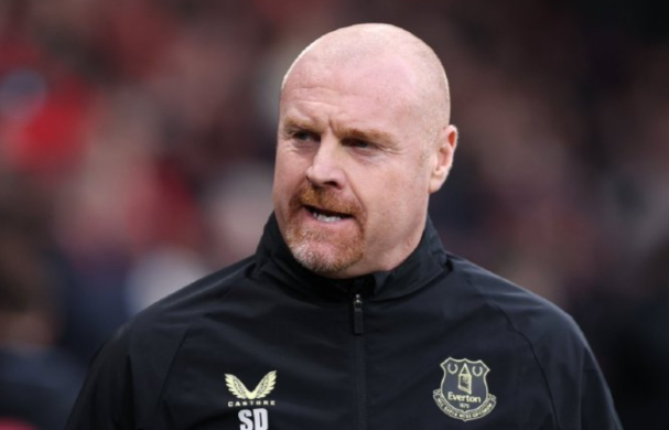 两人已与戴, 正在开展全 两人已与戴, 正在开展全