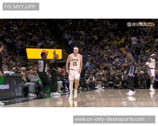 2002年西部决赛第六场国王与湖人激战回顾与精彩瞬间分析